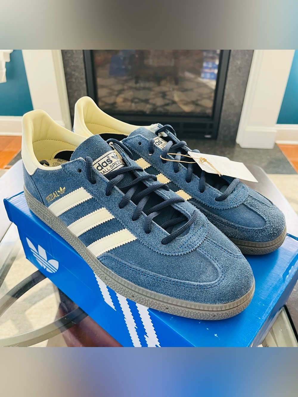 adidas Handball Spezial Men's Suede Low Top Sneakers Night Indigo IF7087 - Picture 3 of 8